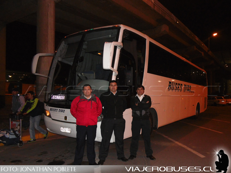 Busscar Vissta Buss HI / Mercedes Benz O-400RSE / Buses Diaz Industrial - Tripulación: David Aravena - Juan Daza - Marcos Olivares