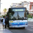 “Las guaguas (buses) están malísimas, te pasas dos horas esperando en una parada […]