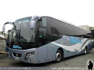 Golden Dragon XML6137 - Buses Diaz - Imagen: Jonathan Poblete/Viajerobuses